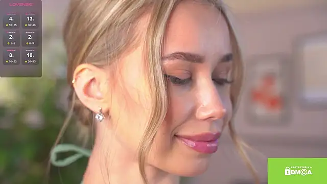 Snapshot of _Spring_Day_ chatting on 10.01.25 Spring Day online show from 10.01.25