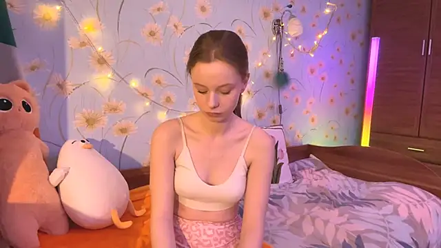 BeckyDwinell online show from 02.13.25