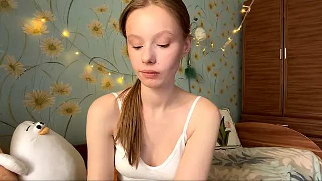 BeckyDwinell online show from 03.01.25