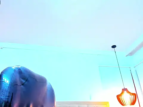 Snapshot of emma_purple_ chatting on 10.04.25 emma purple online show from 10.04.25