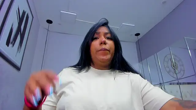 Snapshot of emma_purple_ chatting on 10.24.25 emma purple online show from 10.24.25