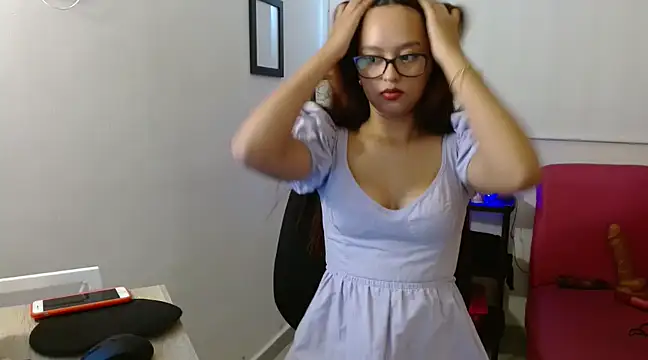 Snapshot of Emilybateee chatting on 03.15.25 Emilybateee online show from 03.15.25