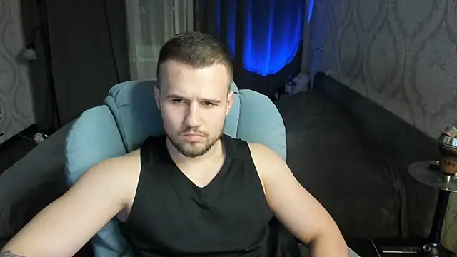 Snapshot of Vladik_b chatting on 03.20.25 Vladik b online show from 03.20.25