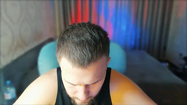 Snapshot of Vladik_b chatting on 02.10.26 Vladik b online show from 02.10.26