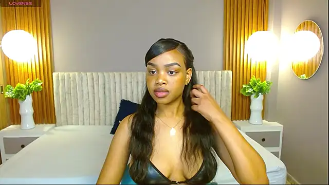 TianaSky online show from 03.18.25