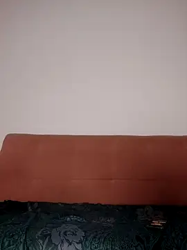 Snapshot of Jehan_Soto chatting on 11.05.25 Jehan Soto online show from 11.05.25