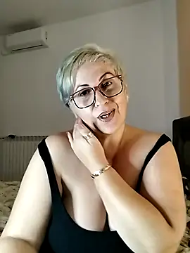 Pumabionda online show from 10.21.25