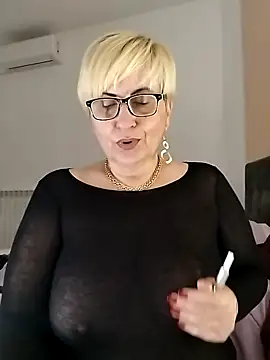 Snapshot of Pumabionda chatting on 03.25.26 Pumabionda online show from 03.25.26