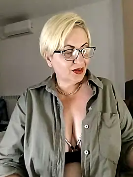Snapshot of Pumabionda chatting on 05.14.26 Pumabionda online show from 05.14.26