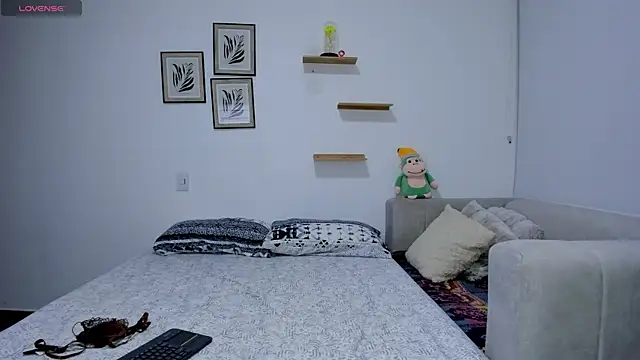 sarita bigbooty  online show from 11.23.25