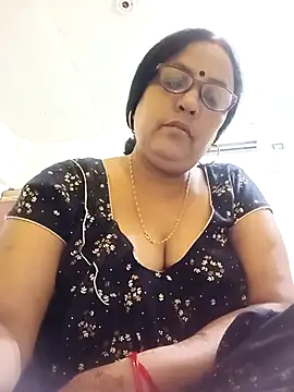 Kiyara8 online show from 10.13.25