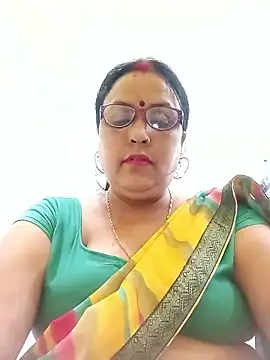 Kiyara8 online show from 10.17.25