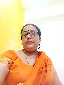 Kiyara8 online show from 10.23.25