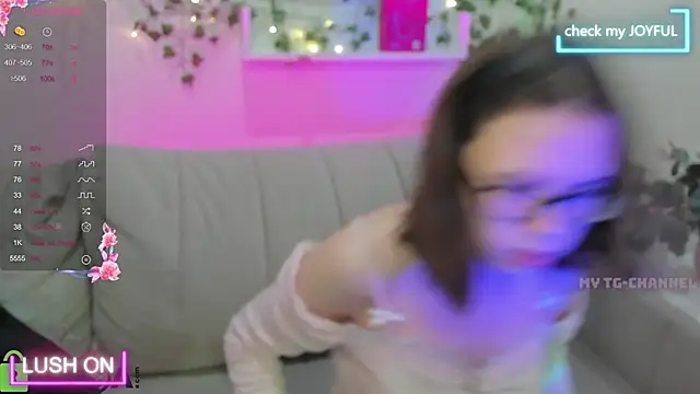 Chio Mio online show from 10.04.25