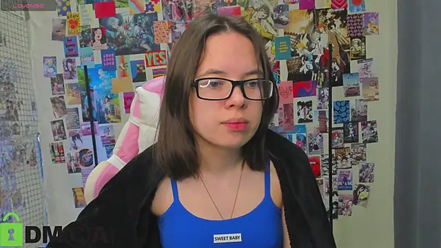 Chio Mio online show from 10.15.25