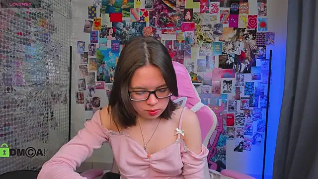 Chio Mio online show from 10.19.25