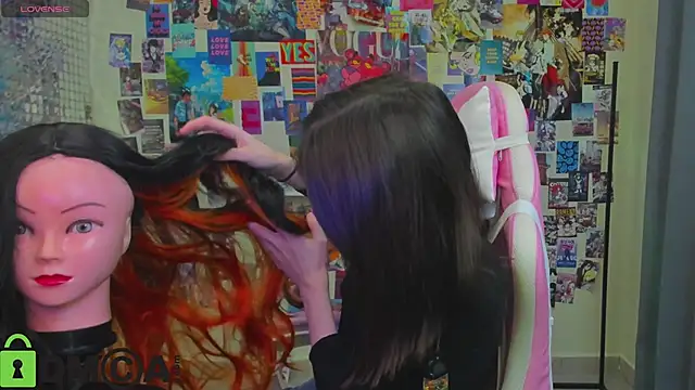 Chio Mio online show from 10.30.25