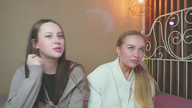 girlstirp online show from 02.17.25