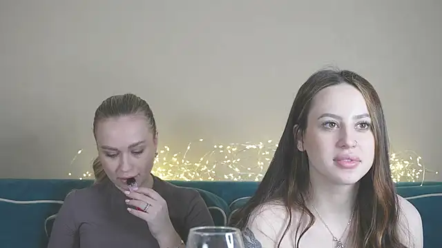 girlstirp online show from 02.28.25