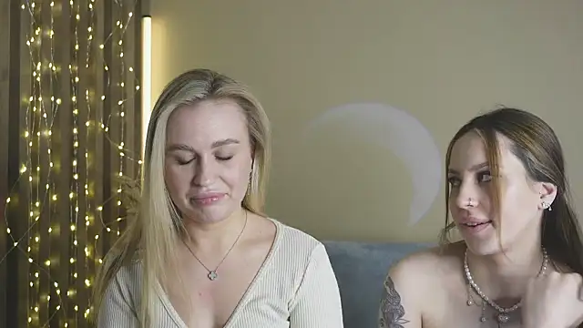 girlstirp online show from 03.20.25