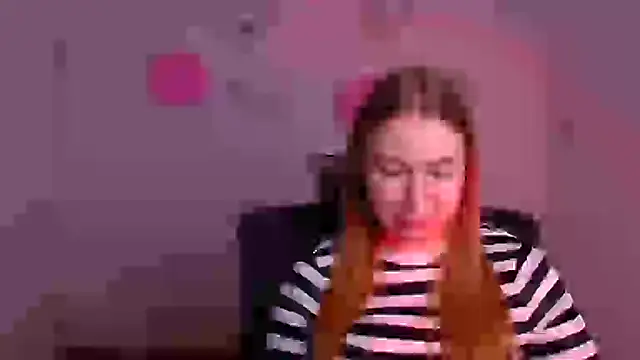 Snapshot of Dana_flowers chatting on 02.18.25 Dana flowers online show from 02.18.25