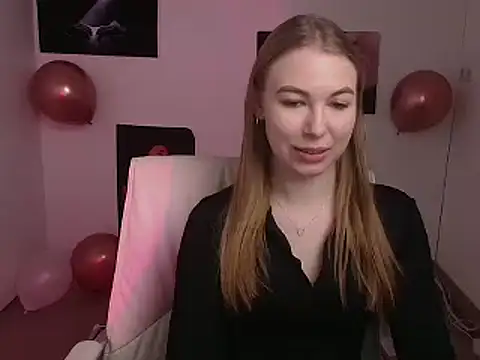 Snapshot of Dana_flowers chatting on 02.19.25 Dana flowers online show from 02.19.25