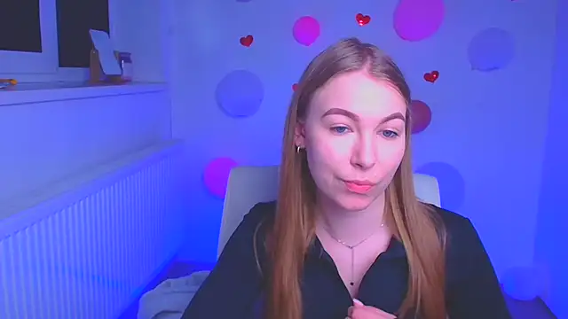 Snapshot of Dana_flowers chatting on 03.13.25 Dana flowers online show from 03.13.25