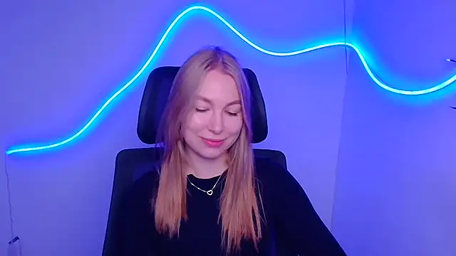 Snapshot of Dana_flowers chatting on 09.20.25 Dana flowers online show from 09.20.25