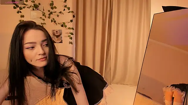 Snapshot of Bella__Faith chatting on 03.16.25 Bella Faith online show from 03.16.25