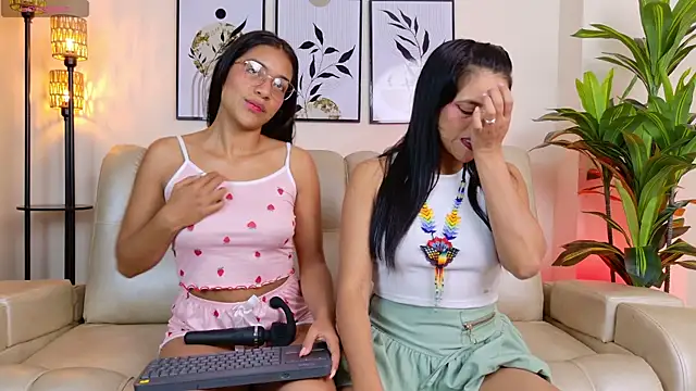 mom teachsex online show from 10.08.25