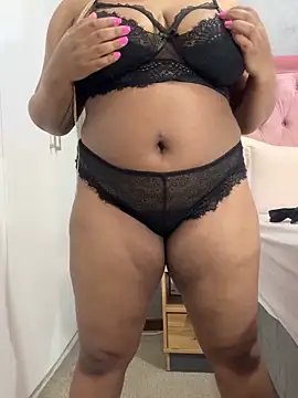 Snapshot of VixenRoyaleX chatting on 09.25.25 VixenRoyaleX online show from 09.25.25