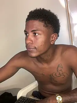 Snapshot of Bichorro chatting on 09.27.25 Bichorro online show from 09.27.25