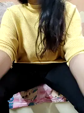 urrubybaby online show from 03.15.25