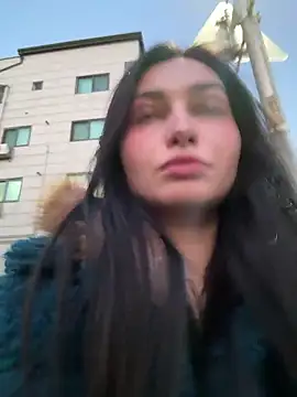 lunalovelee online show from 12.19.25