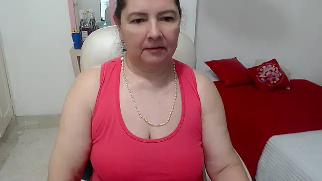 Snapshot of leonela_69 chatting on 06.04.26 leonela 69 online show from 06.04.26