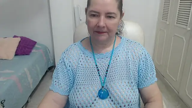 Snapshot of leonela_69 chatting on 07.10.26 leonela 69 online show from 07.10.26