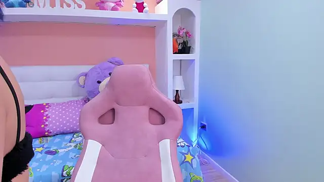 miss   megan online show from 09.29.25