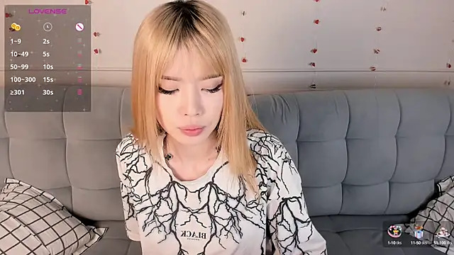 Pakk Minni online show from 02.25.25