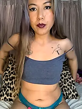 Tiff Doll online show from 09.27.25