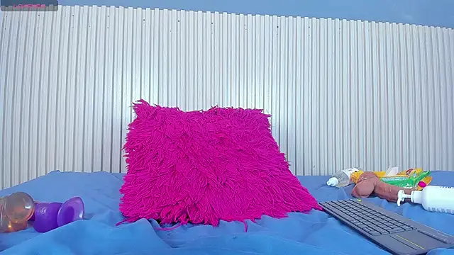 Aida-nicolle online show from 03.05.25