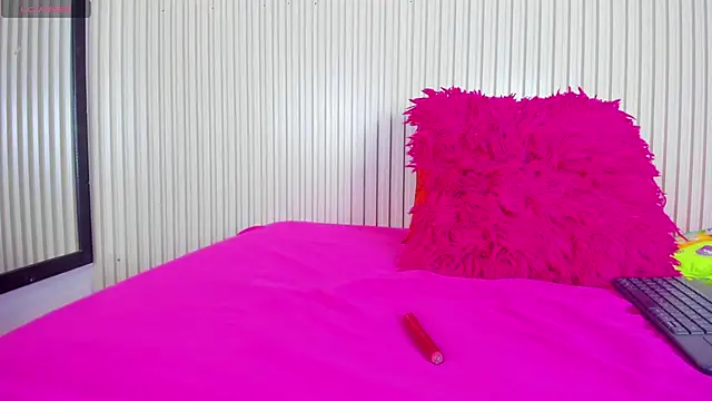 Aida-nicolle online show from 03.07.25