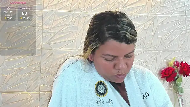 Aida-nicolle online show from 03.10.25