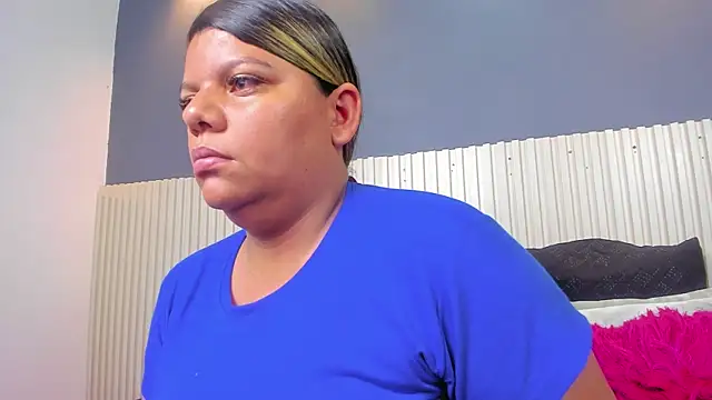 Aida-nicolle online show from 09.26.25