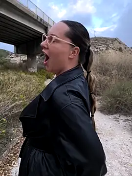 Mona Plus online show from 10.06.25