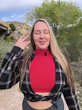 Mona Plus online show from 11.02.25