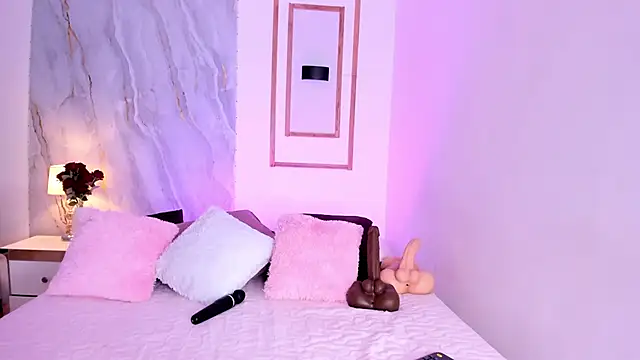 KylieGomeez online show from 09.24.25