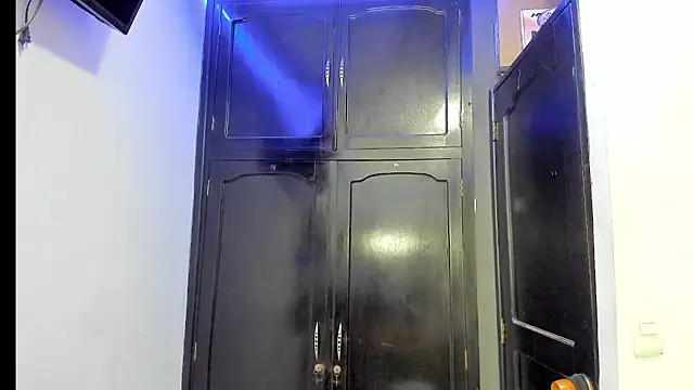 Snapshot of Dollcatalina chatting on 03.01.25 Dollcatalina online show from 03.01.25