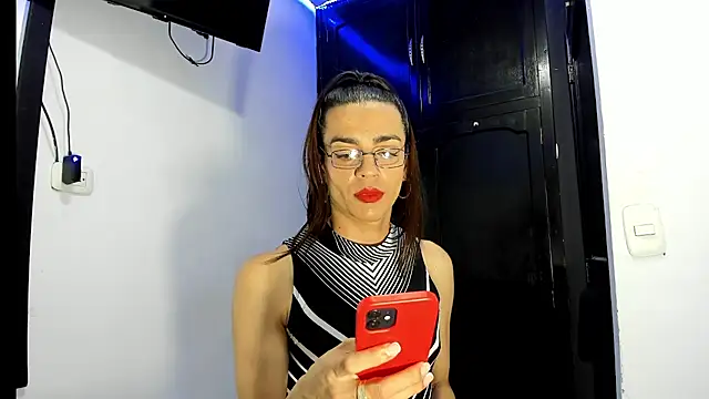 Snapshot of Dollcatalina chatting on 03.03.25 Dollcatalina online show from 03.03.25