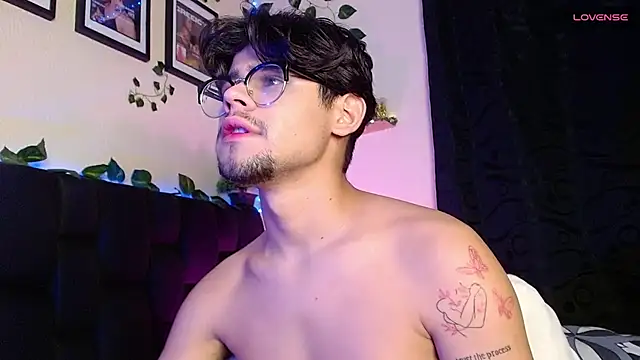 isaac-saenz online show from 02.18.25