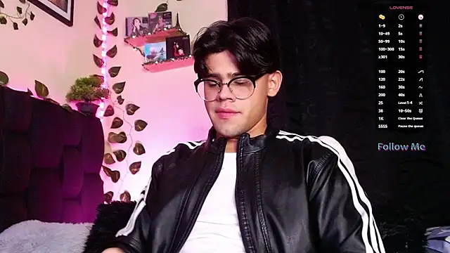 isaac-saenz online show from 02.22.25